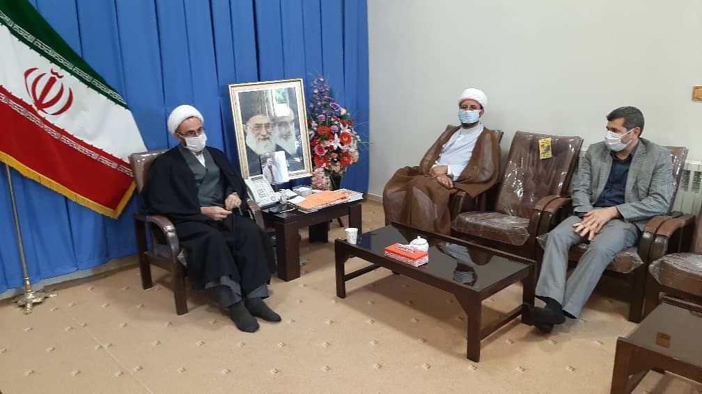 تقدیر نماینده ولی فقیه در ایلام از خدمات هلالاحمر در حوادث و طرح «آمران سلامت»